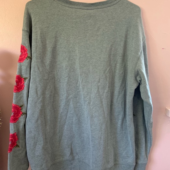 PINK Oversized Crewneck - Picture 2 of 4